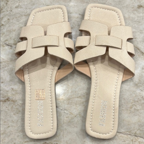 NEW Cream Croc-Embossed Square‎ Toe Mule Sandals | EU 43 / US 10.5 | Old Money - Picture 3 of 6